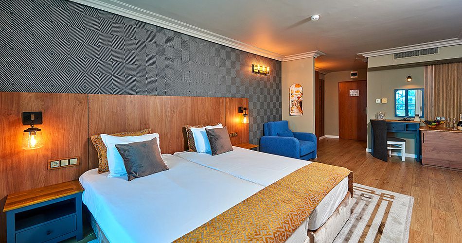 Superior s částečným výhledem na moře