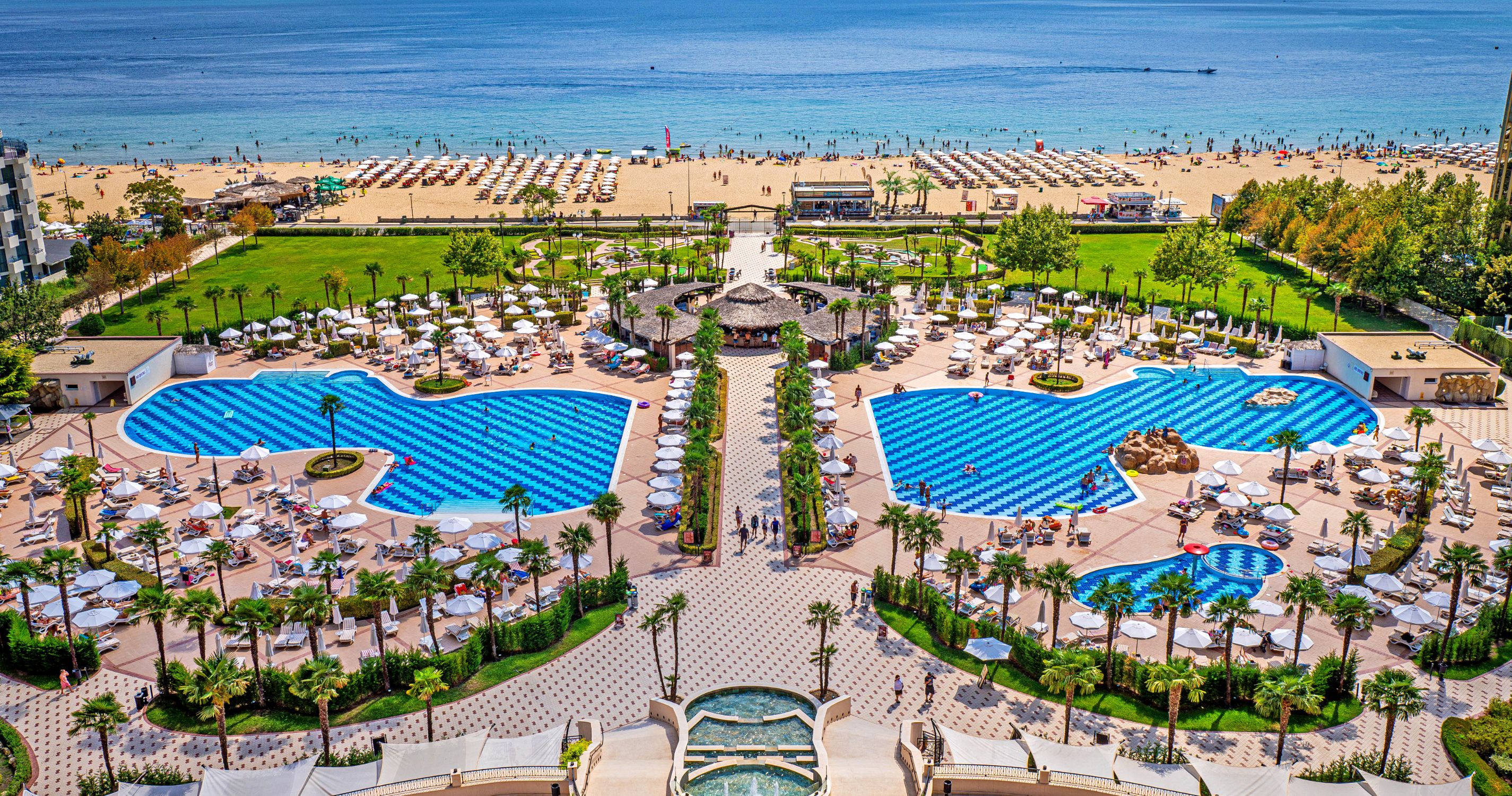 Hotel Dit Majestic Beach Resort