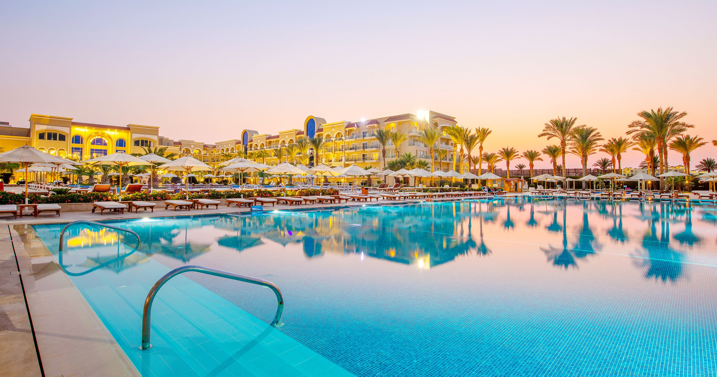 Hotel Premier Le Reve Hotel & Spa