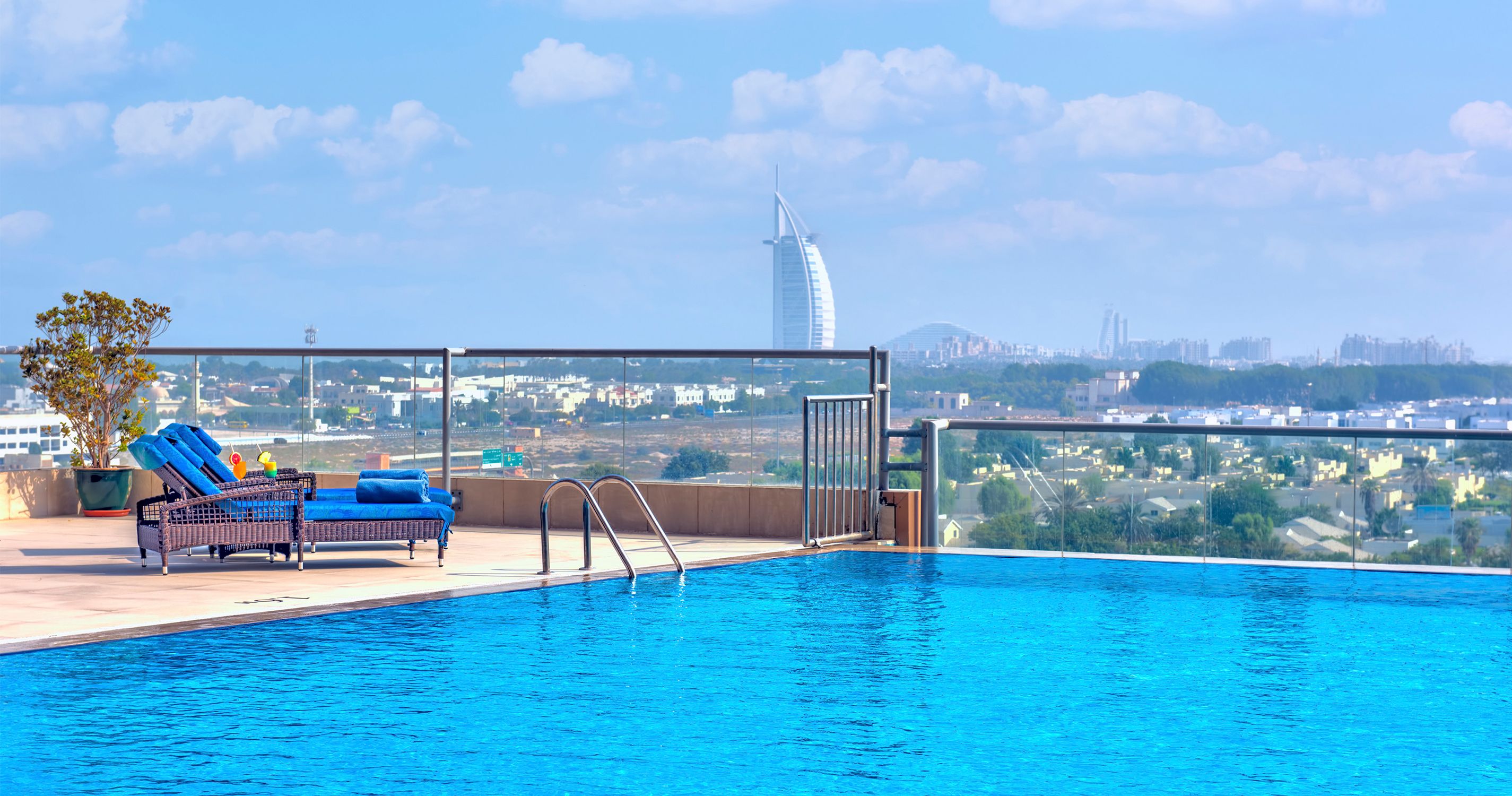 Hotel Two Seasons & Apartments