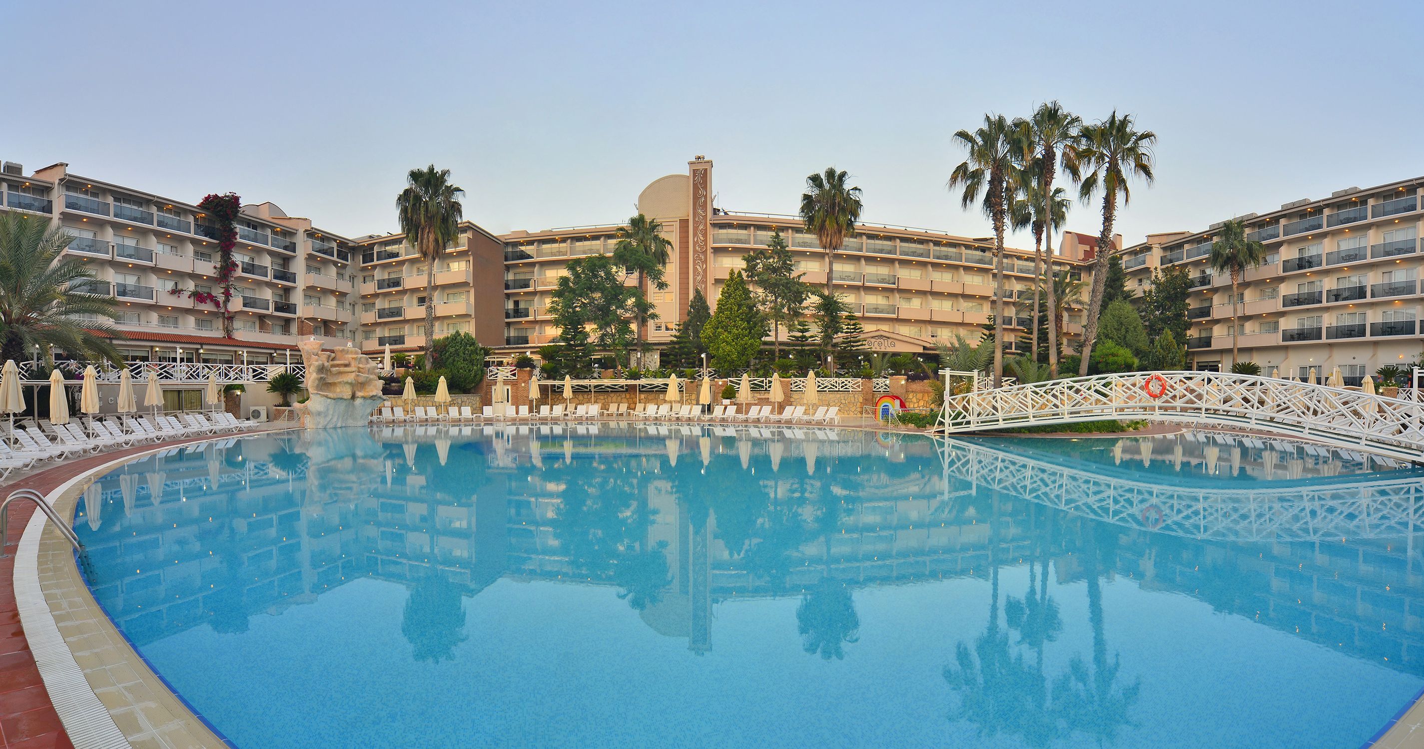 Hotel Seaden Corolla 3