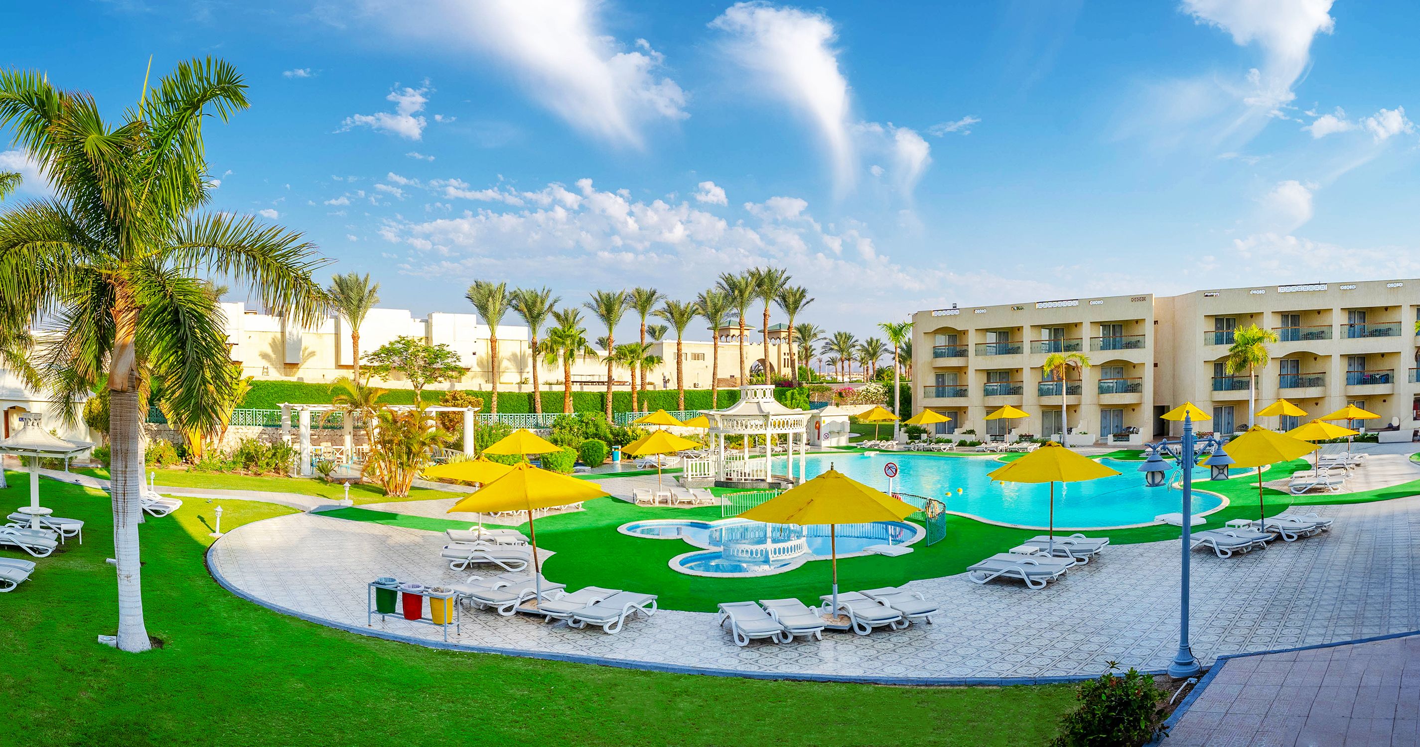 Hotel Aurora Oriental Resort