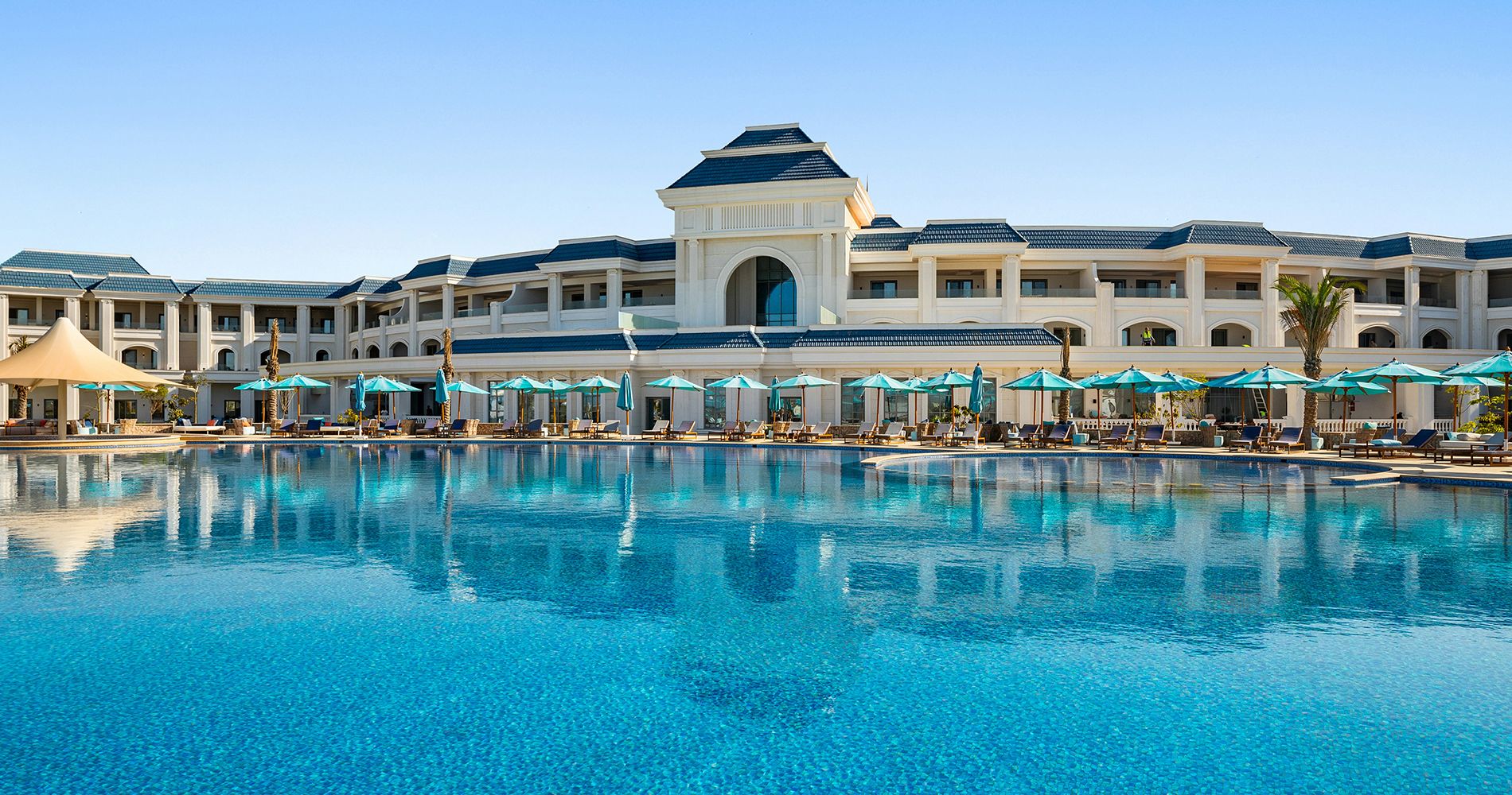 Hotel Crystal Lotus Luxury Palace