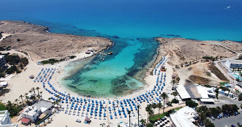 Hotel Anonymous Beach