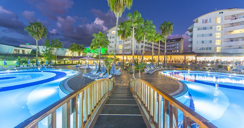 Hotel Lonicera World