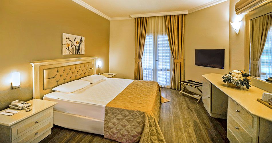 Hotel Emelda Sun Club 3