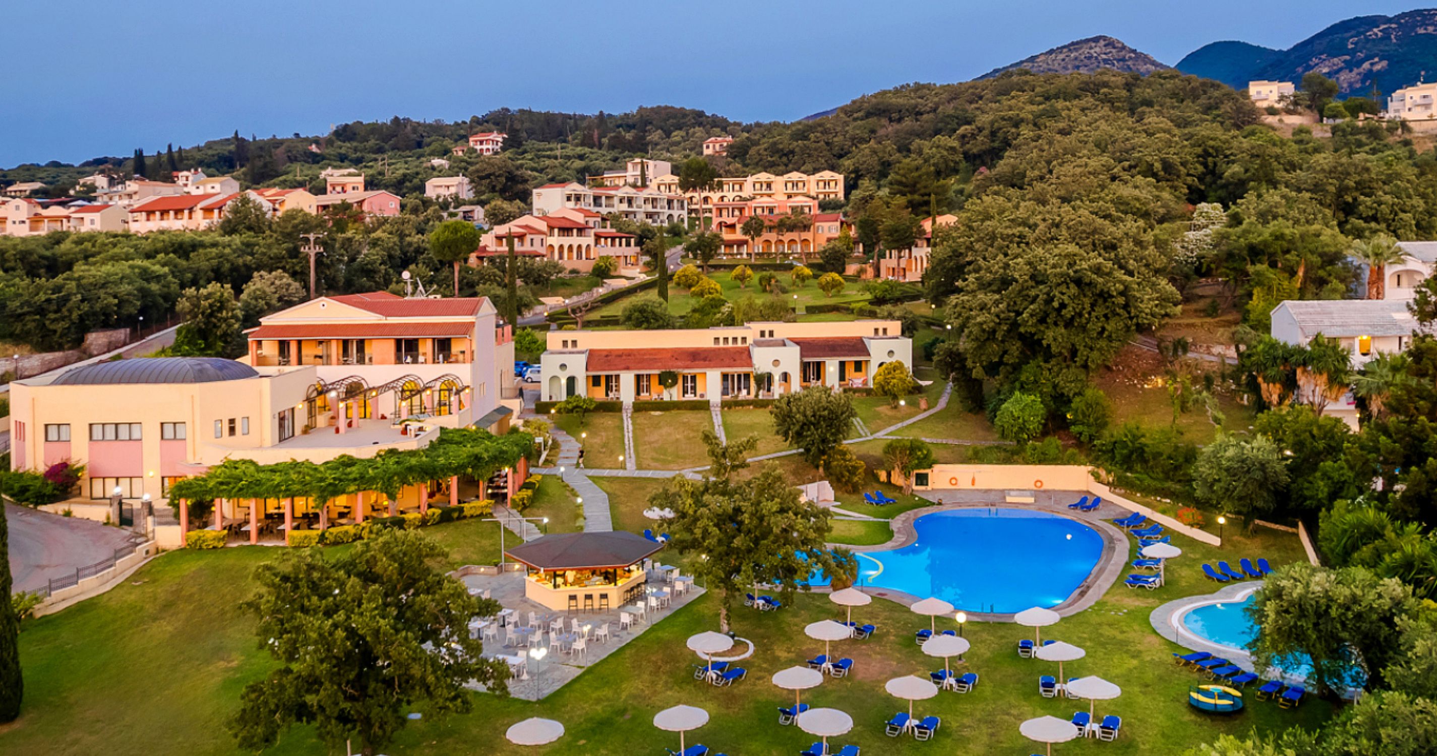 Hotel Century Resort