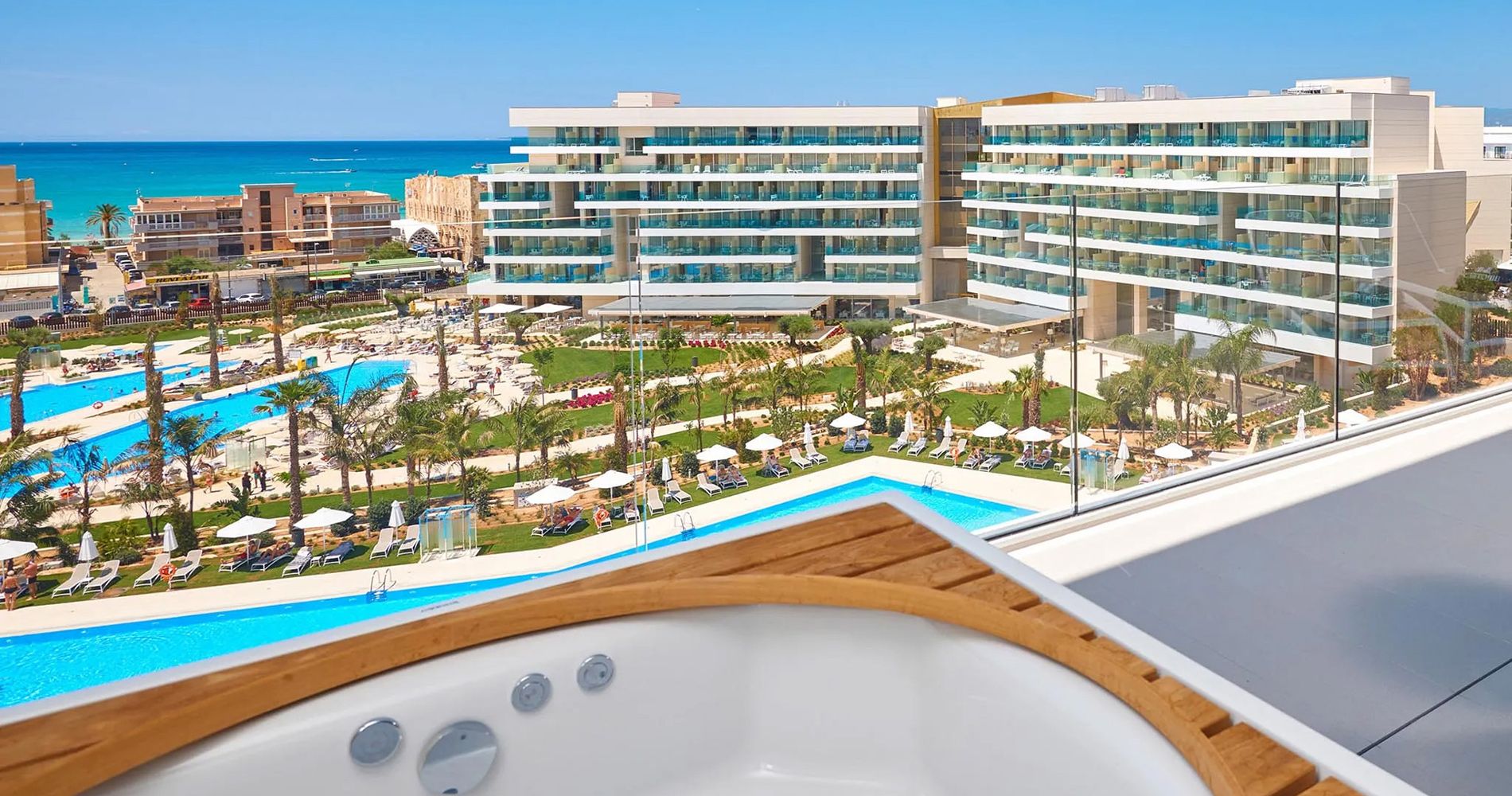 Hotelový pokoj s výhledem na moře