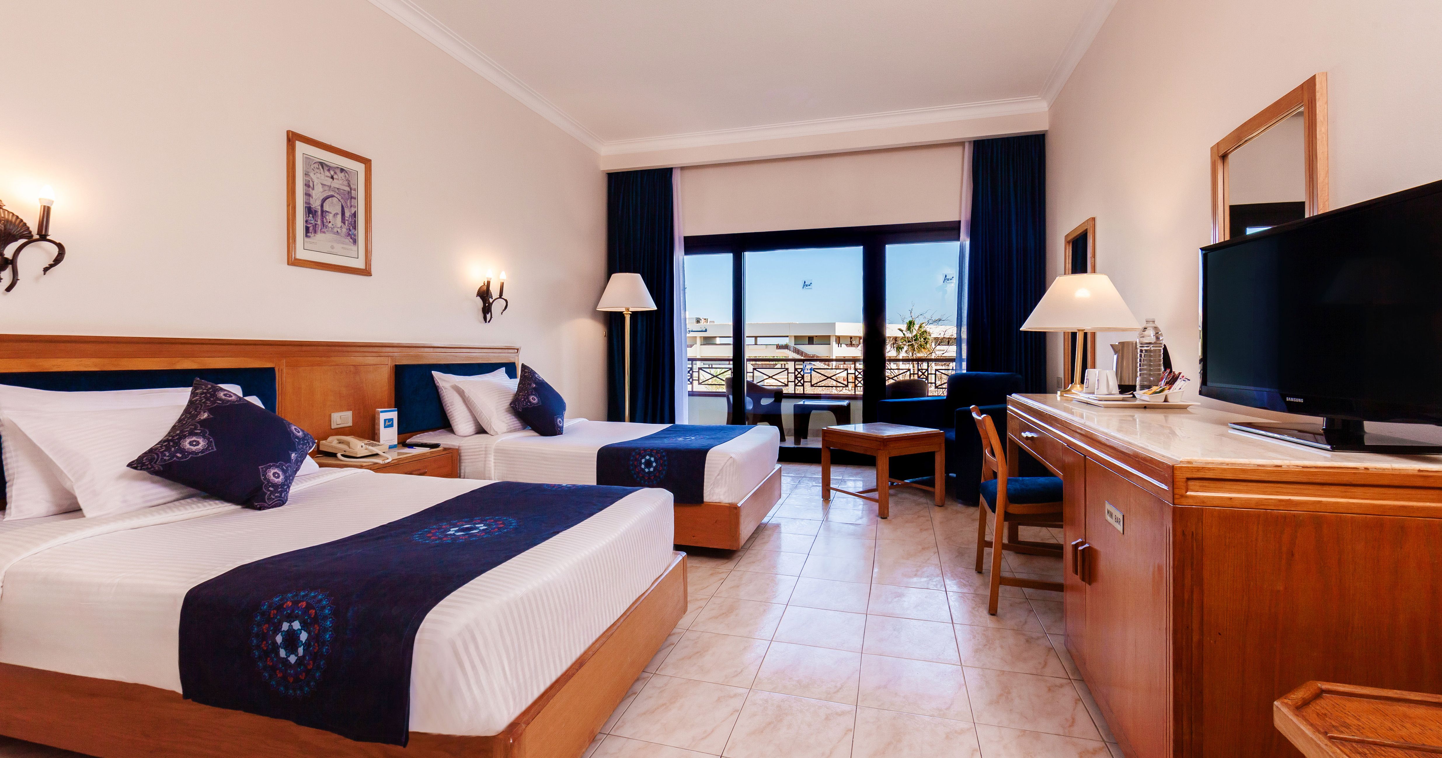 Hotel Pharaoh Azur 4