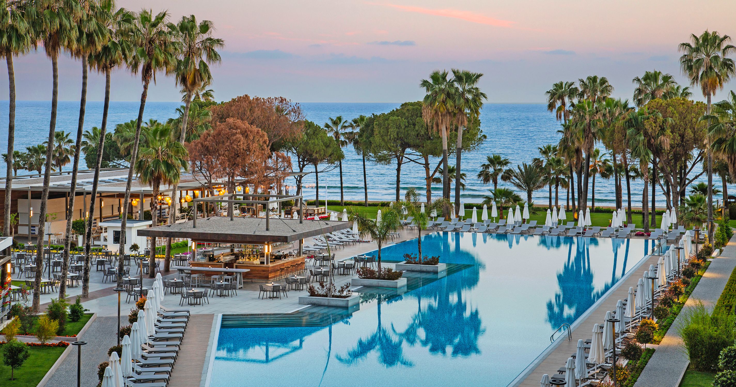 Hotel Acanthus Cennet Barut Collection