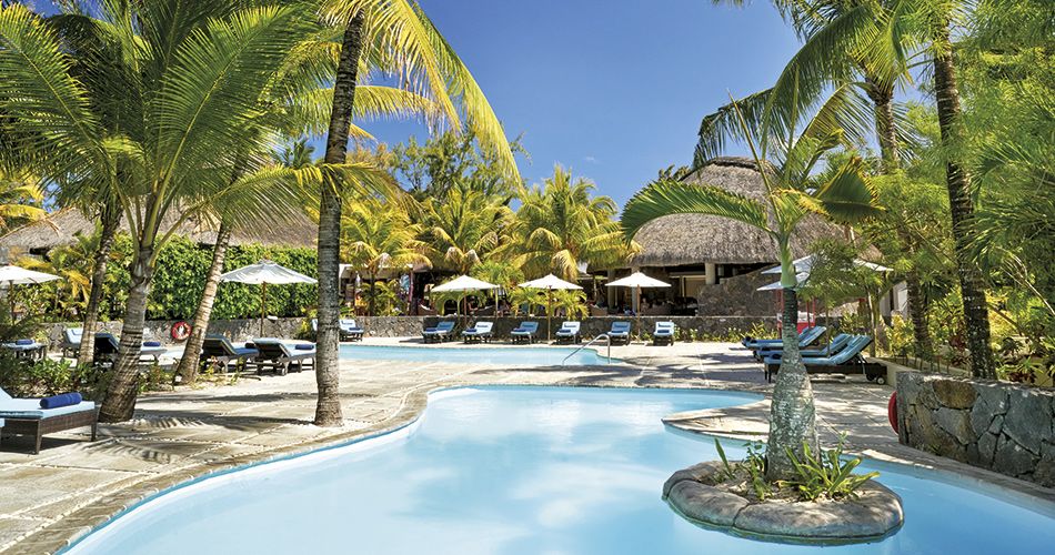 Émeraude Beach Attitude