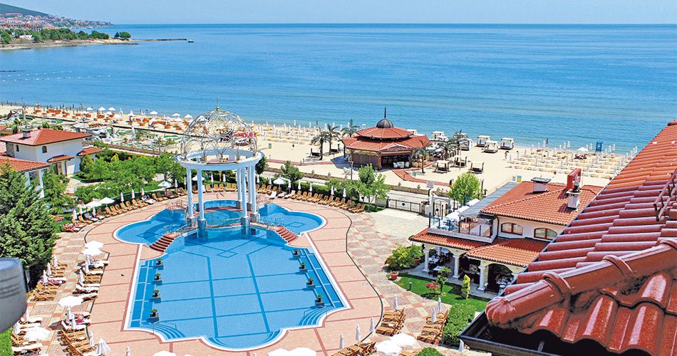 Royal Palace Helena Sands