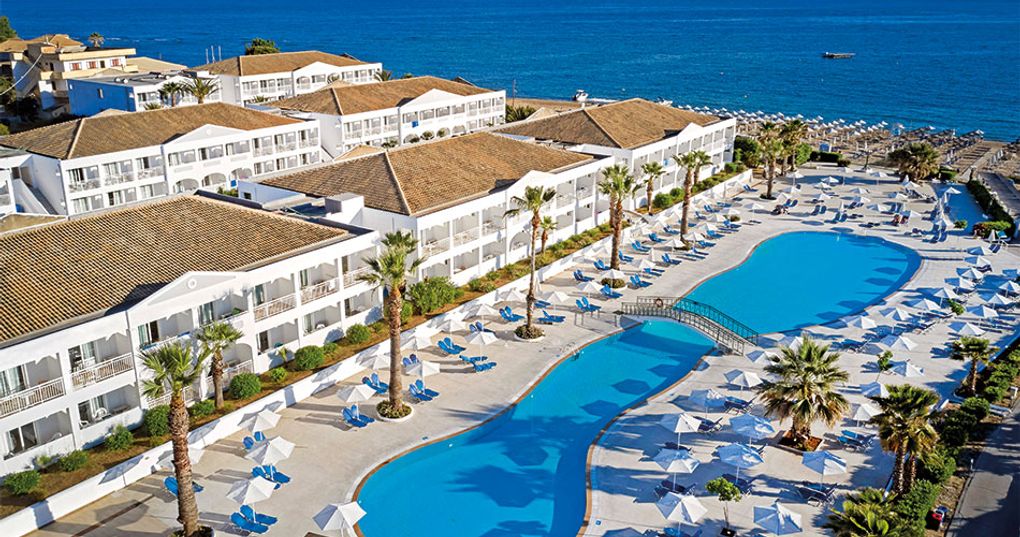 Hotel Sandy Beach Resort