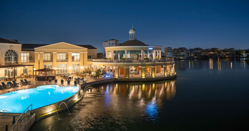 Millennium Lakeview Hotel