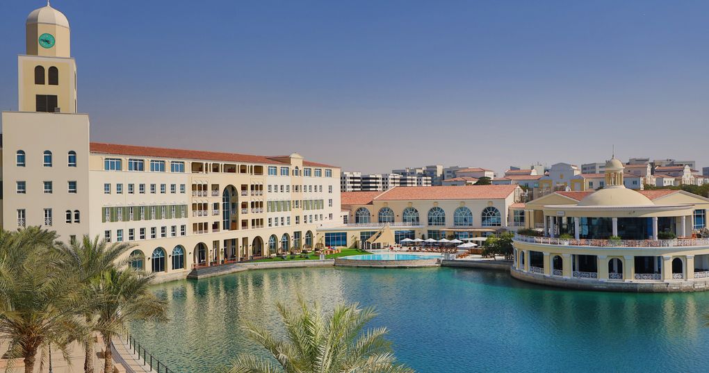 Millennium Lakeview Hotel