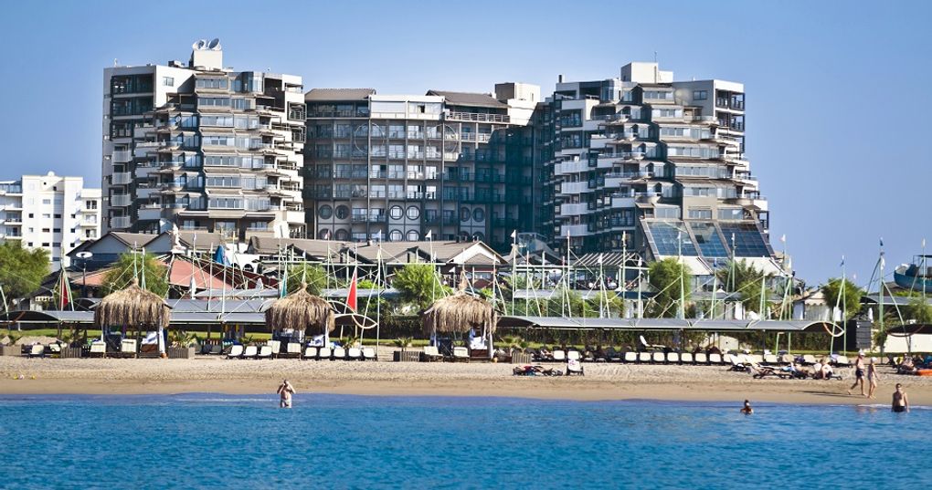 Limak Lara De Luxe Hotel & Resort