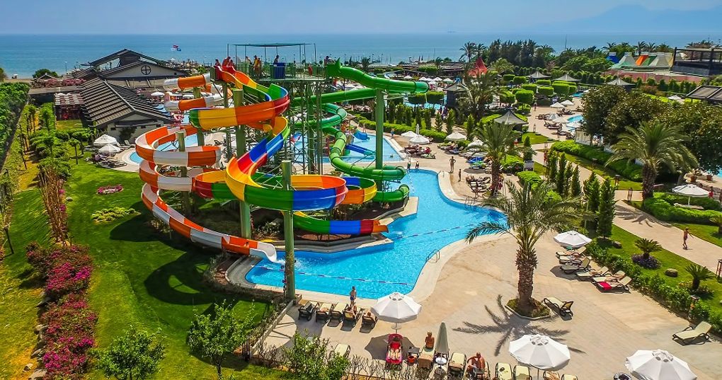 Limak Lara De Luxe Hotel & Resort