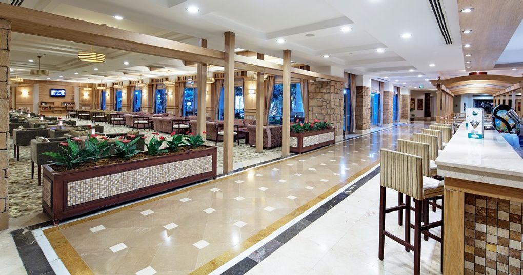 Lobby bar