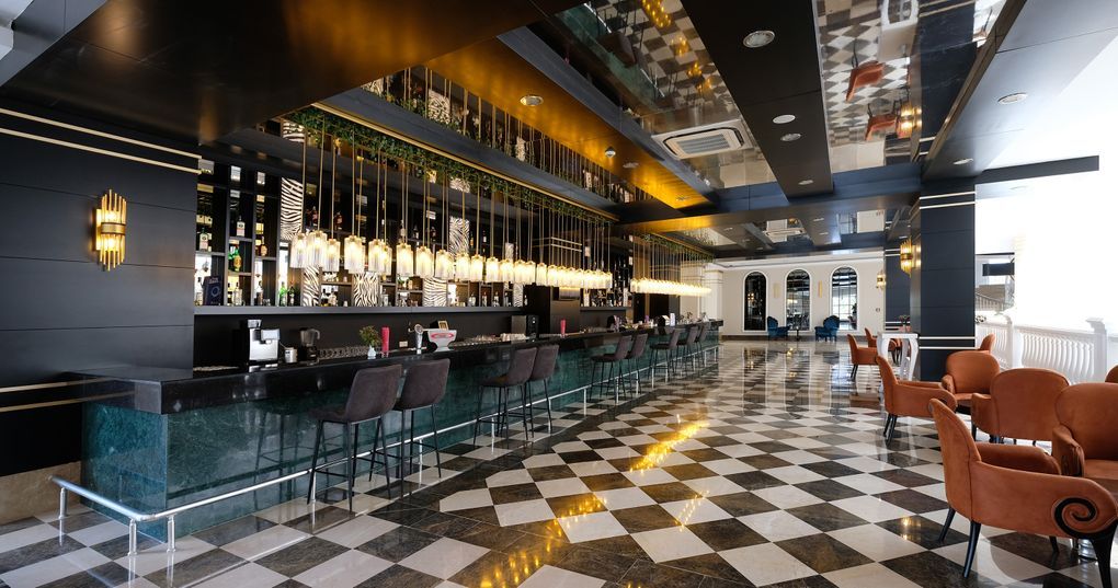 Lobby Bar