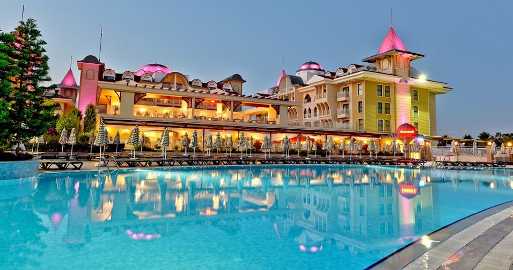 Side Star Resort