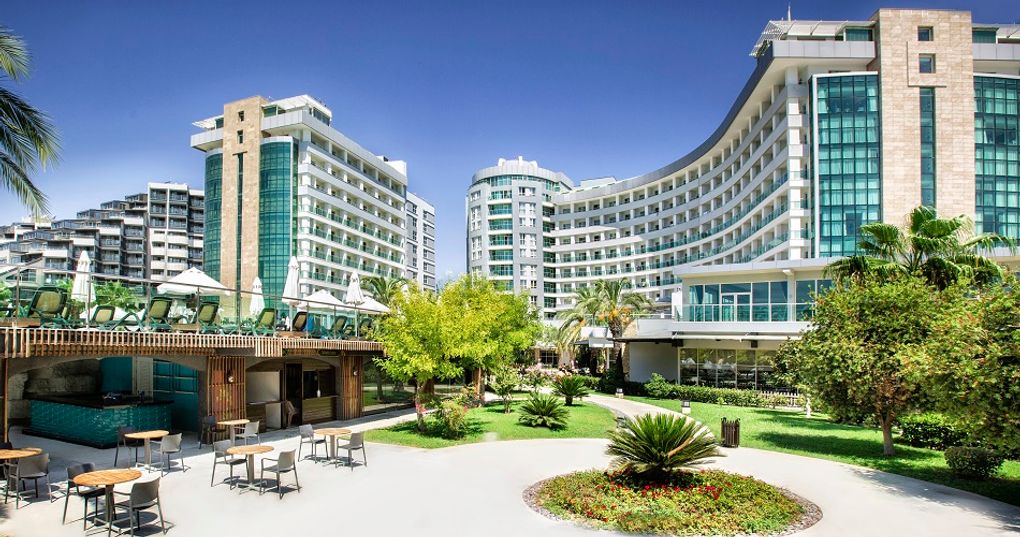 Sherwood Exclusive Lara