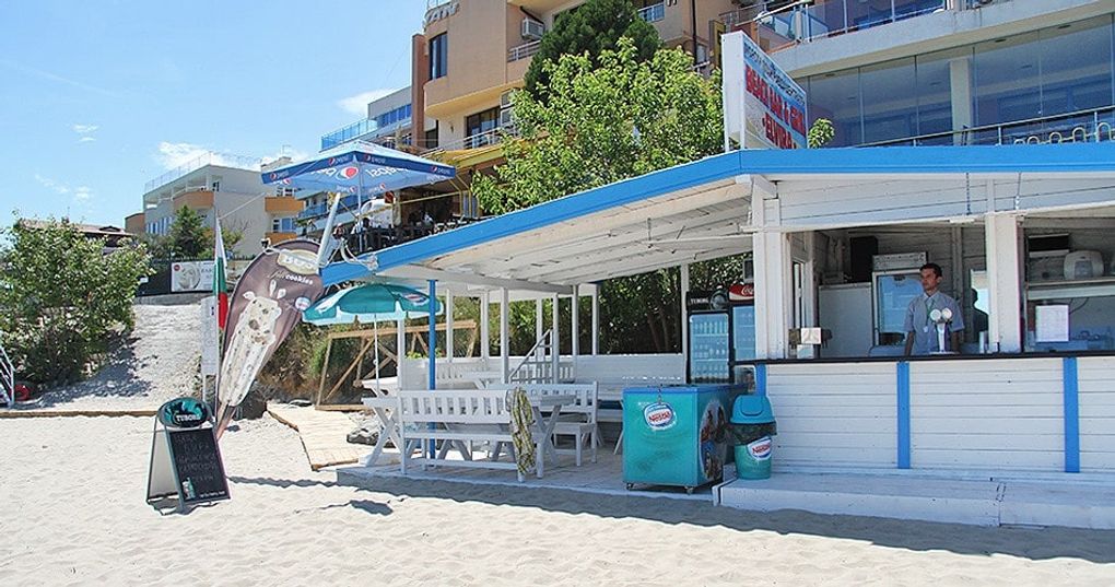 Beach bar