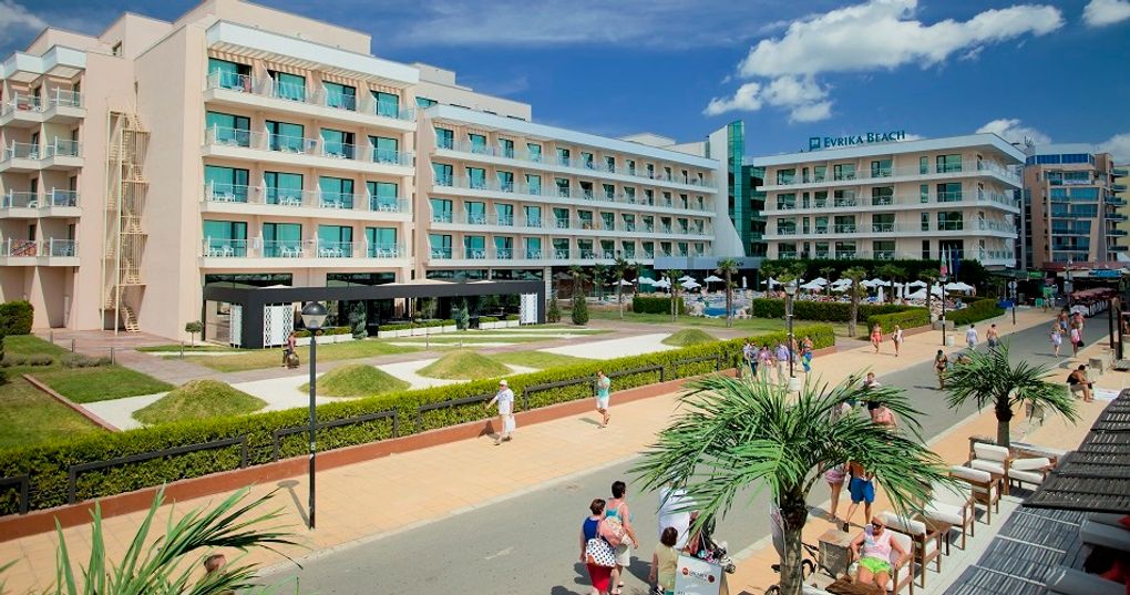 Dit Evrika Beach Club Hotel