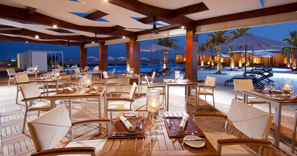 Restauracja przy basenie