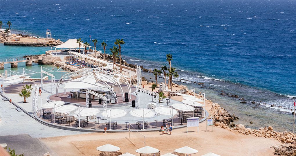 Beach Bar