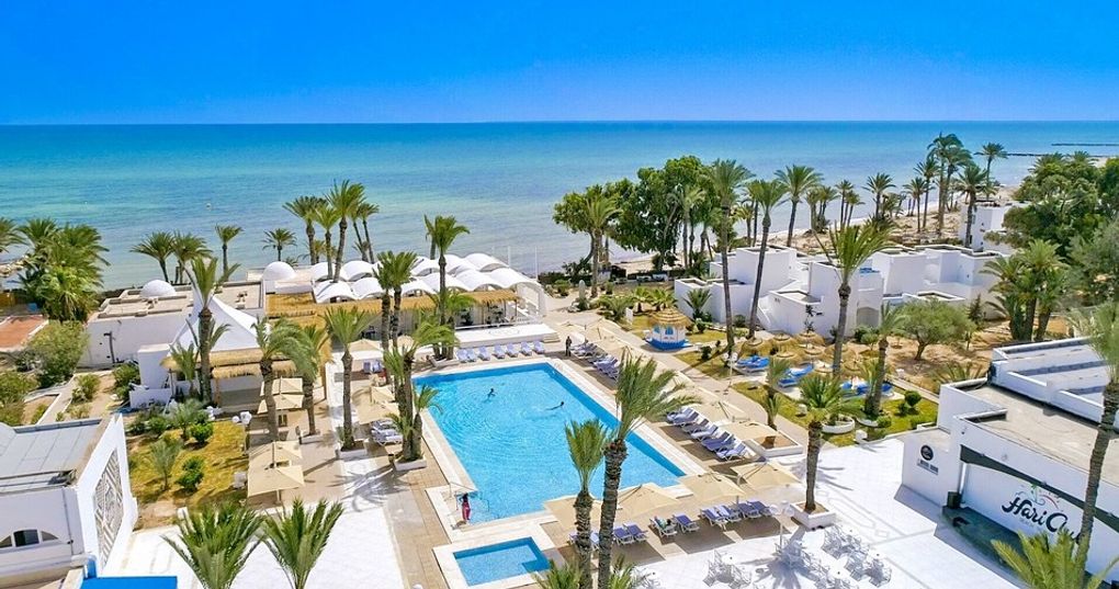 Hari Club Beach Resort