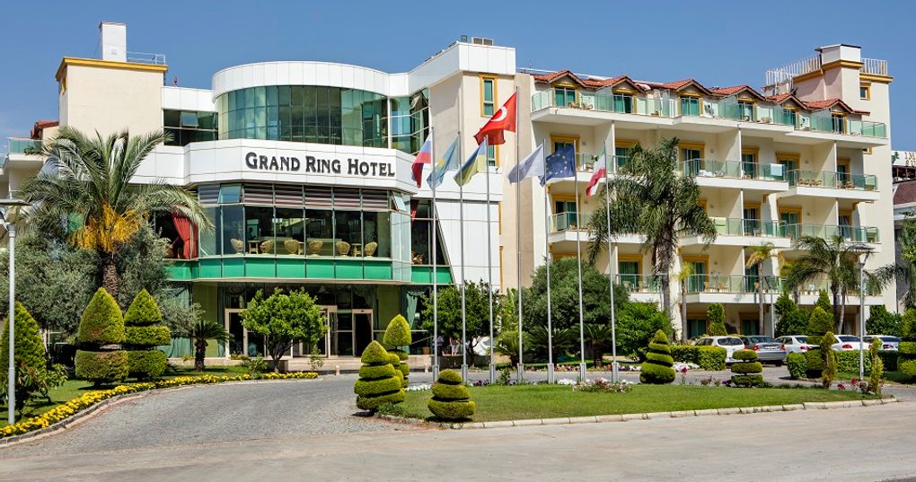 Grand Ring