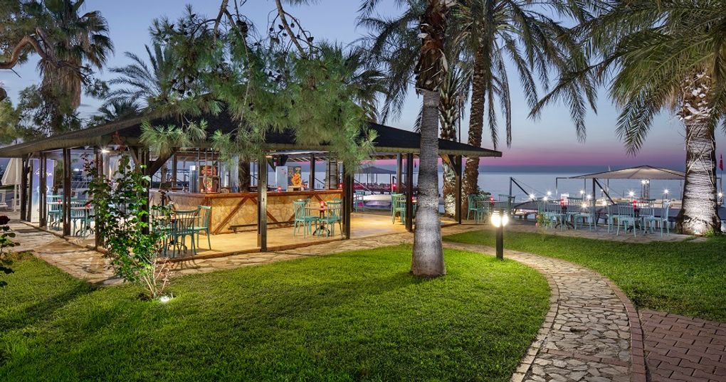 Beach Bar