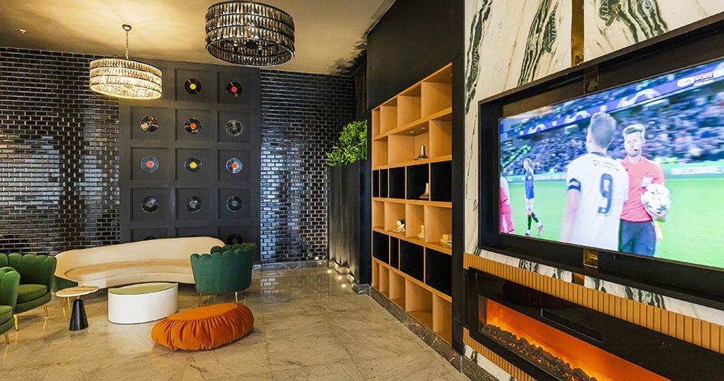 Lobby Bar