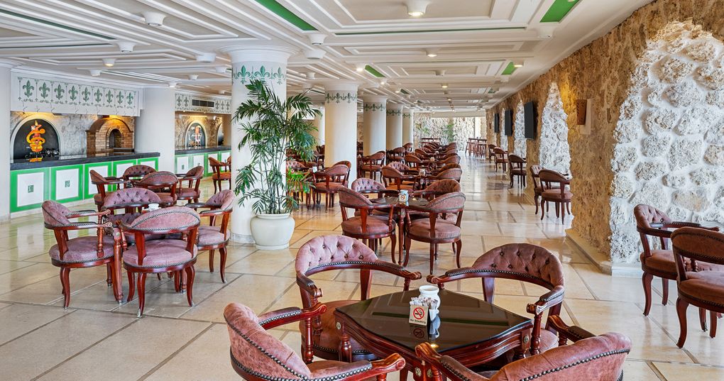 Lobby Bar