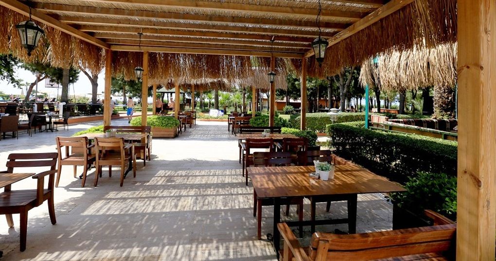 Bar przy basenie
