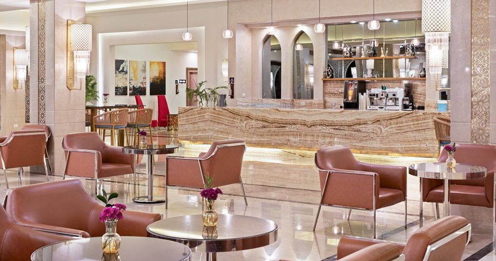 Lobby bar
