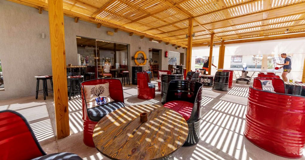 Bar