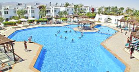 Hotel Menaville Resort