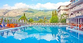 Hotel Koukounaria Hotel And Suites