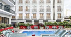 Aqua Hotel Bertran Park