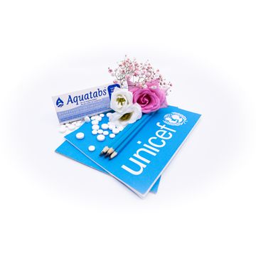 Pitná voda a psací potřeby