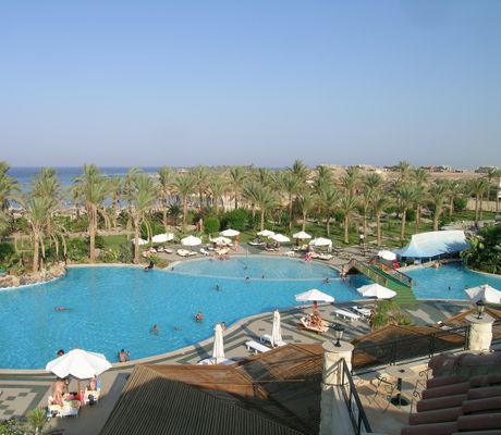 Brayka Bay Reef Resort