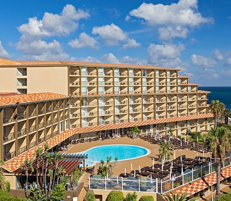 Hotel Four Views Oasis