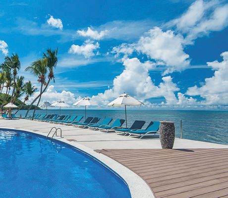 Hotel Coco De Mer & Black Parrot Suites