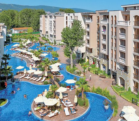 Hotel Cascadas Family Resort