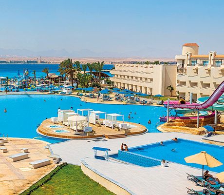 Hotel The V Luxury Resort