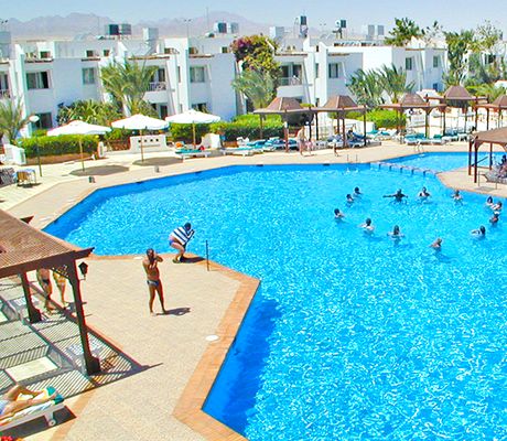 Hotel Menaville Resort