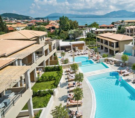 Hotel Crystal Waters