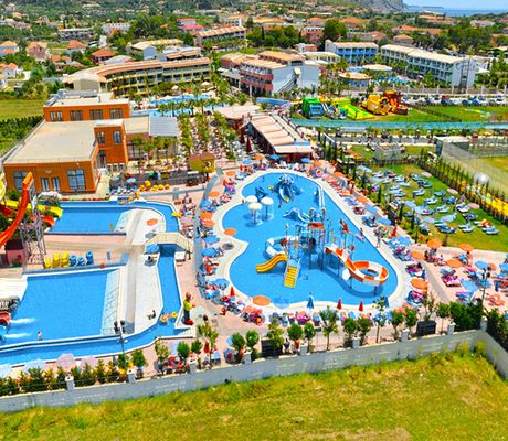 Hotel Caretta Beach Resort & Waterpark
