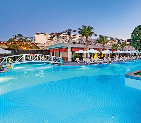 Hotel White City Resort